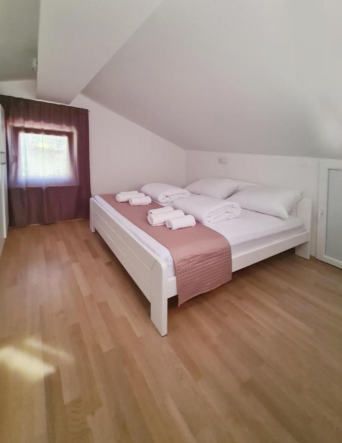 Hisa Idej Apartman Sežana Kültér fotó