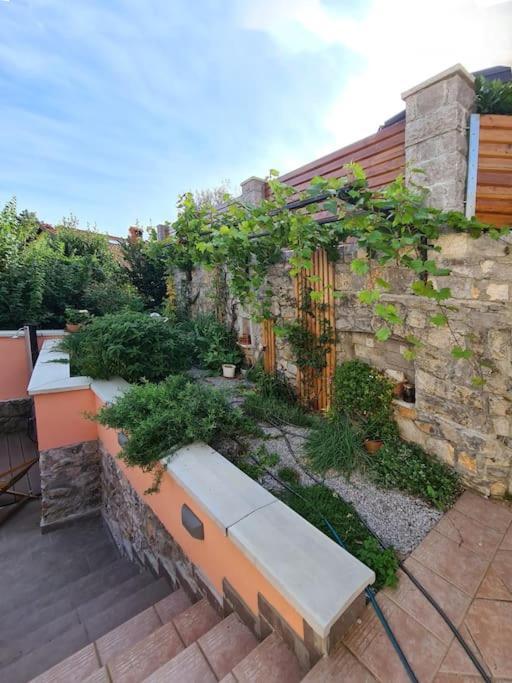Hisa Idej Apartman Sežana Kültér fotó
